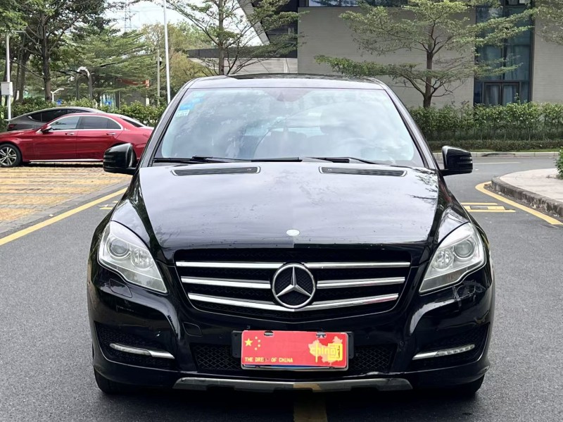 广州13年奔驰R1