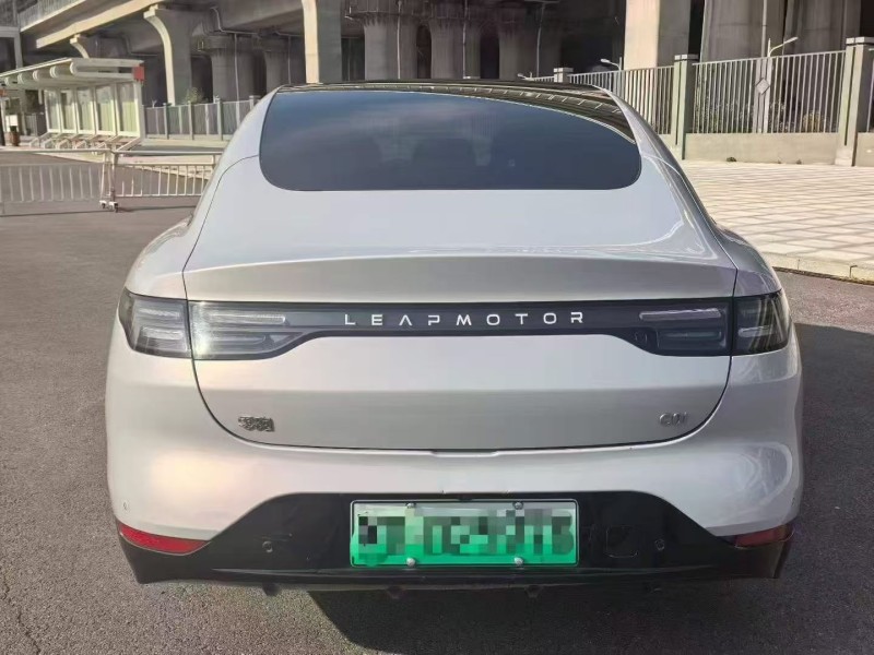 天津23年零跑汽车C016