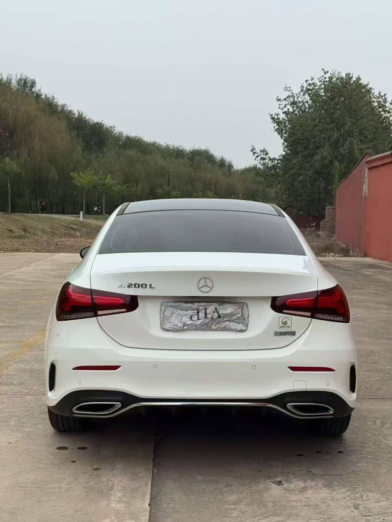 阳泉22年奔驰A8
