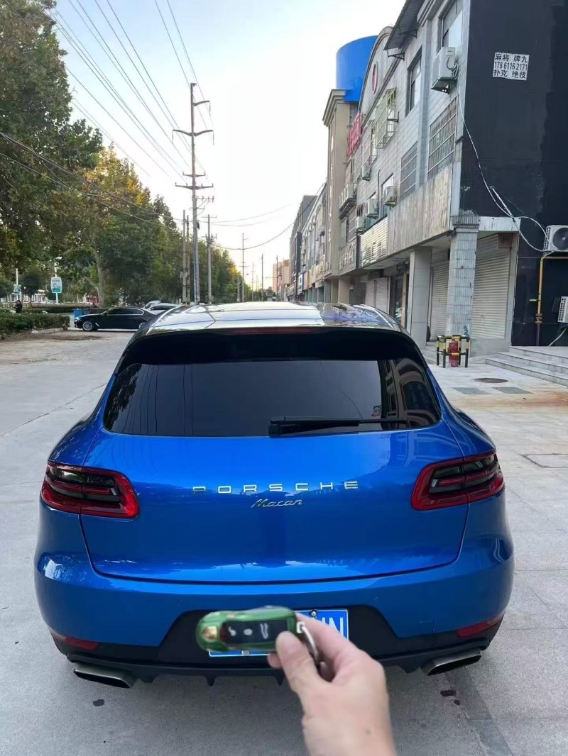 东营16年保时捷Macan8