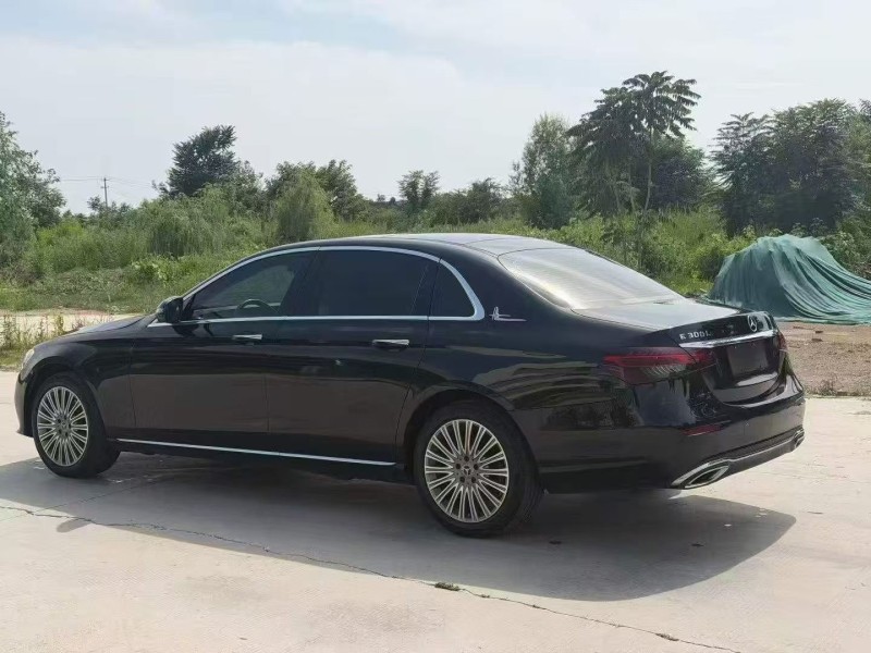 承德21年奔驰E8