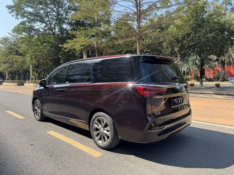 东莞21年别克GL85