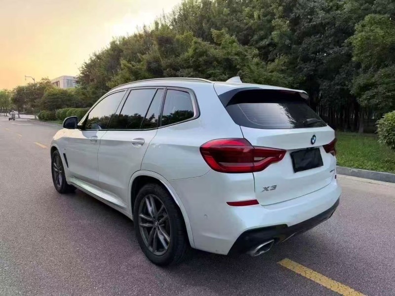 常州19年宝马X38