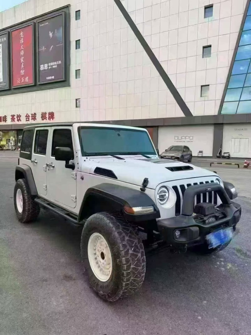枣庄17年Jeep牧马人3