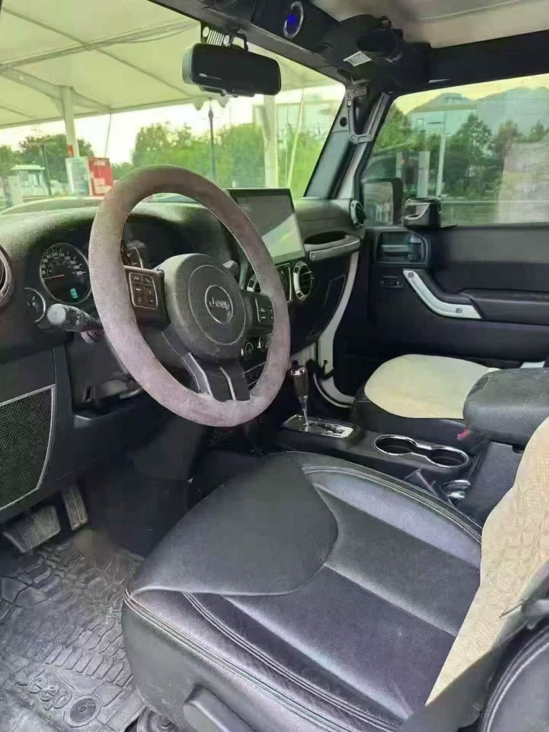 枣庄17年Jeep牧马人4