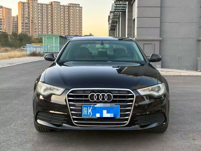 呼伦贝尔12年奥迪A6L1