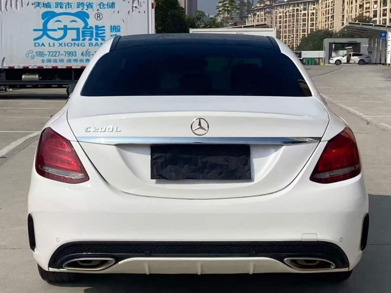 宜昌18年奔驰C8